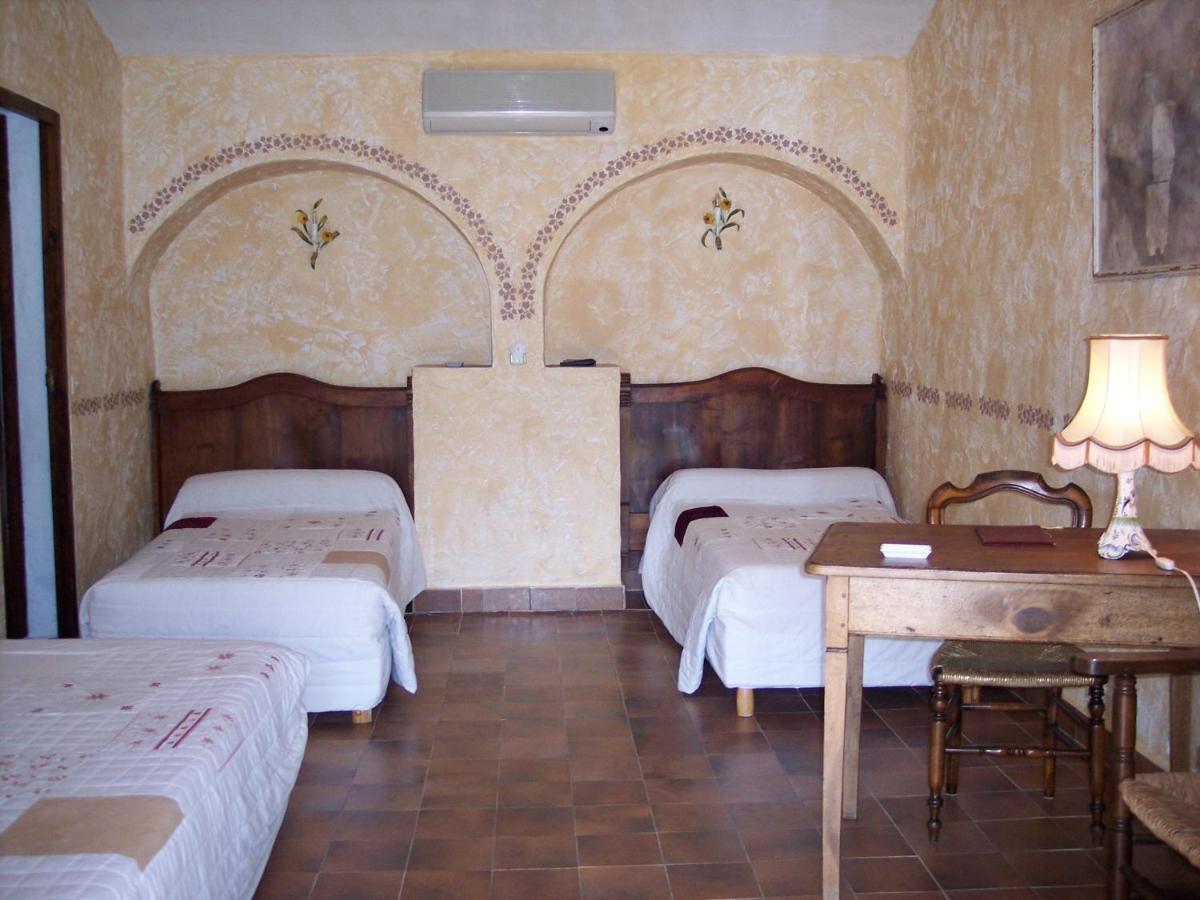 La Pierrerie Hotel Гримо Стая снимка