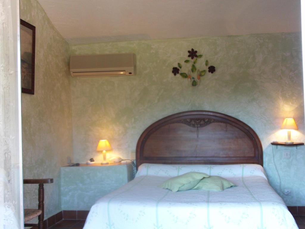 La Pierrerie Hotel Гримо Стая снимка